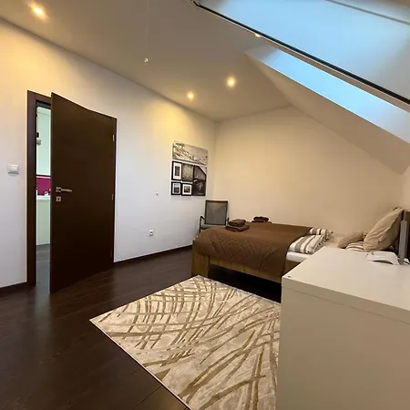 Olivia شقة بايموتْسْ